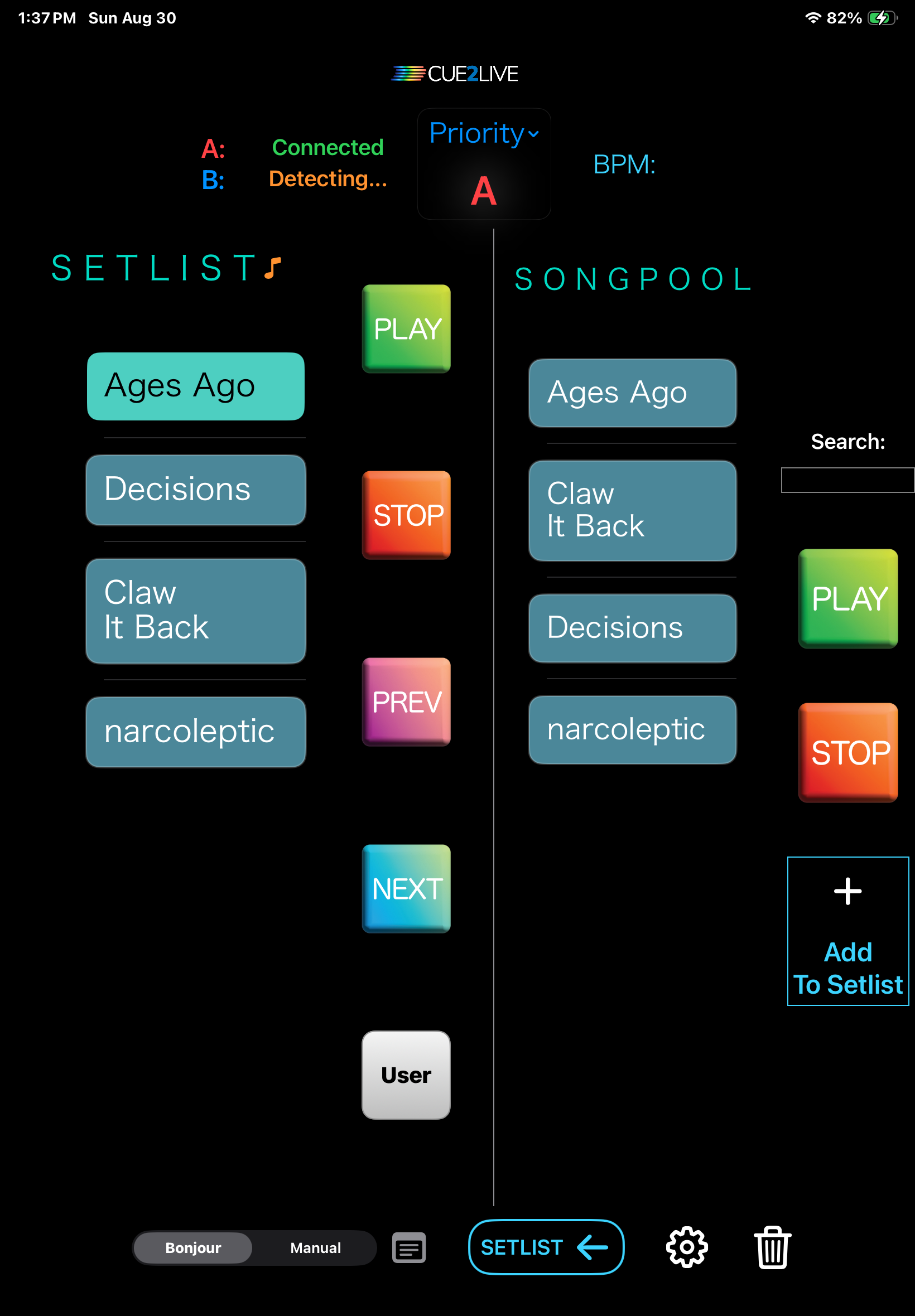 Cue2Live running on an iPad, showing the setlist and songpool side by side